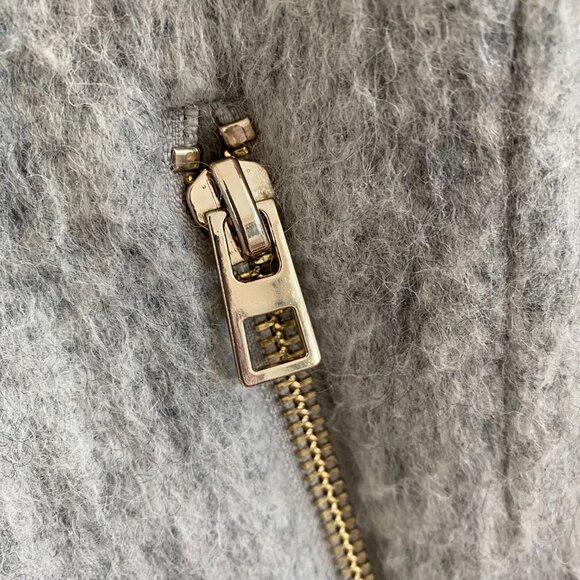 H&M Wool-Blend Fuzzy Coat – Light Grey, Zip Front, Relaxed Fit - Picture 8 of 9